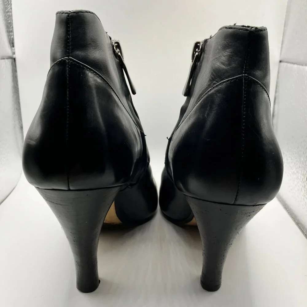 Gorgeous Max Studio RALLY Boots Genuine Fine Black Leather Ankle Boots Size 9